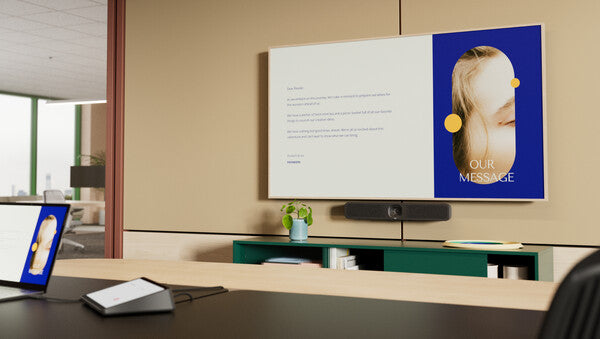 CAMARA DE VIDEOCONFERENCIA LOGITECH MEETUP 2 ALL IN ONE 4K ZOOM 4X HD CAMPO DE VISION 120 IDEAL PARA SALAS PEQUEÑAS.